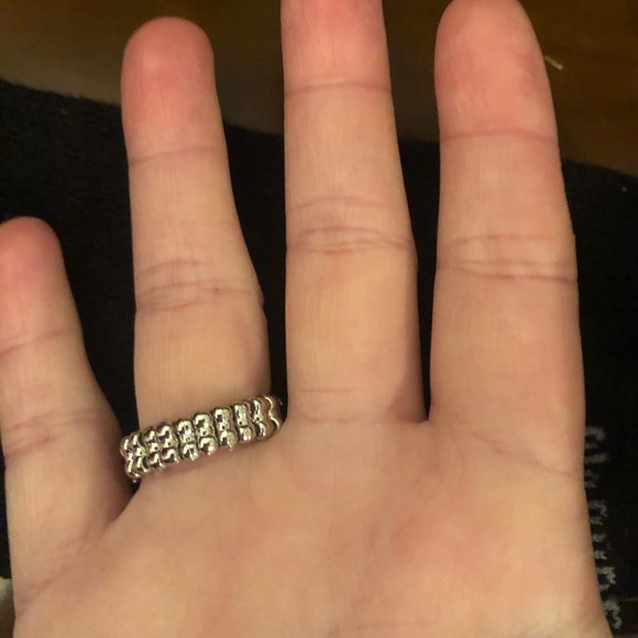 2 for $8 mix and match 💍 Paparazzi stretch ring - Picture 5 of 5